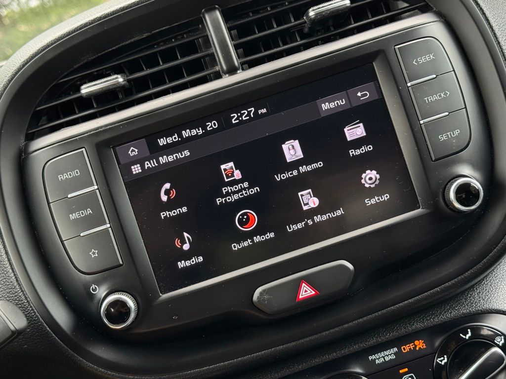 2024 Kia Soul LX - Photo 27