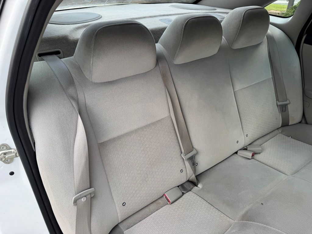 2010 Chevrolet Impala LS - Photo 20