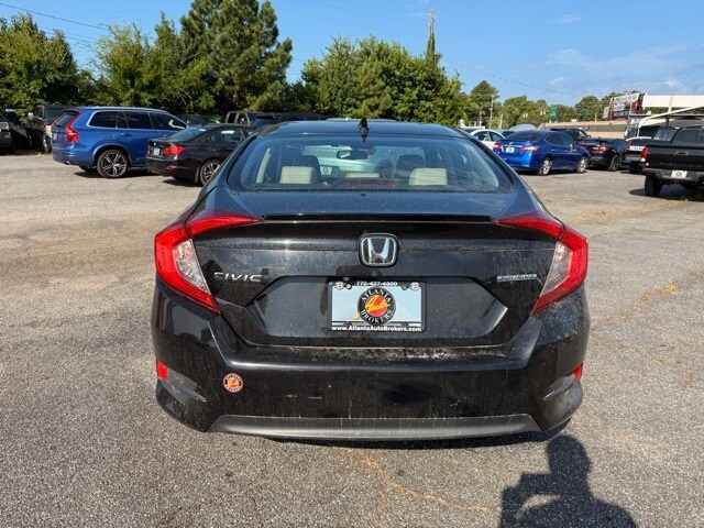 2016 Honda Civic Touring photo 4
