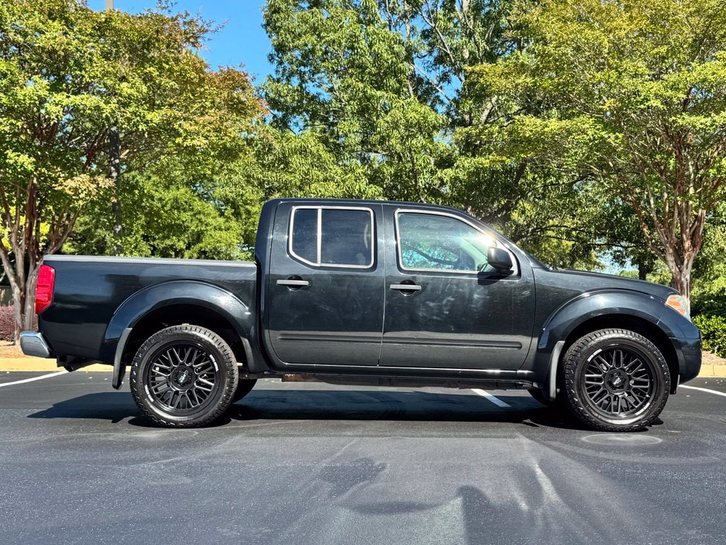 Used 2017 Nissan Frontier SV Truck Crew Cab