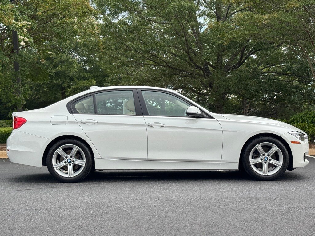 2013 Bmw 320i SA photo 2