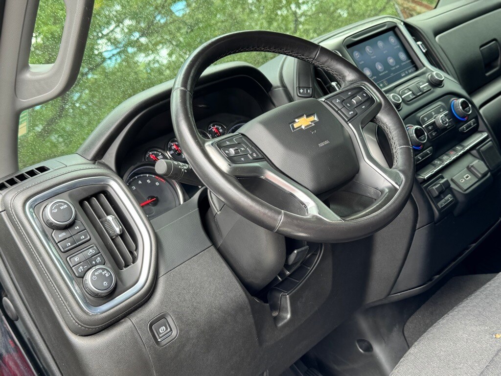 2022 Chevrolet Silverado 2500HD LT photo 4