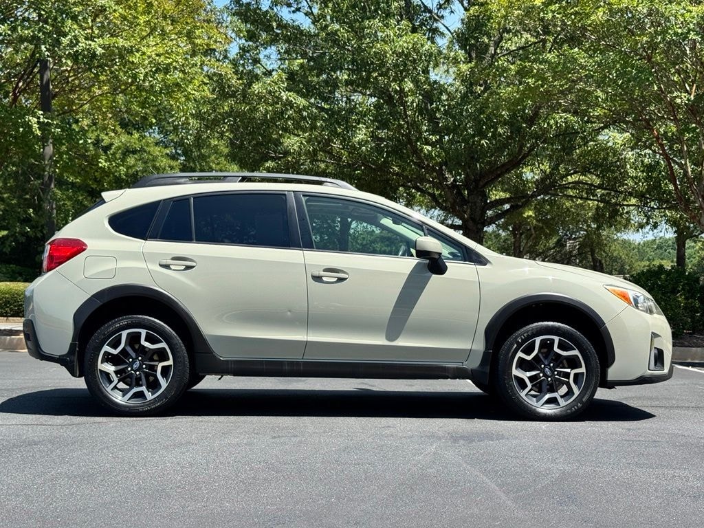 Used 2017 Subaru Crosstrek 2.0i Premium SUV