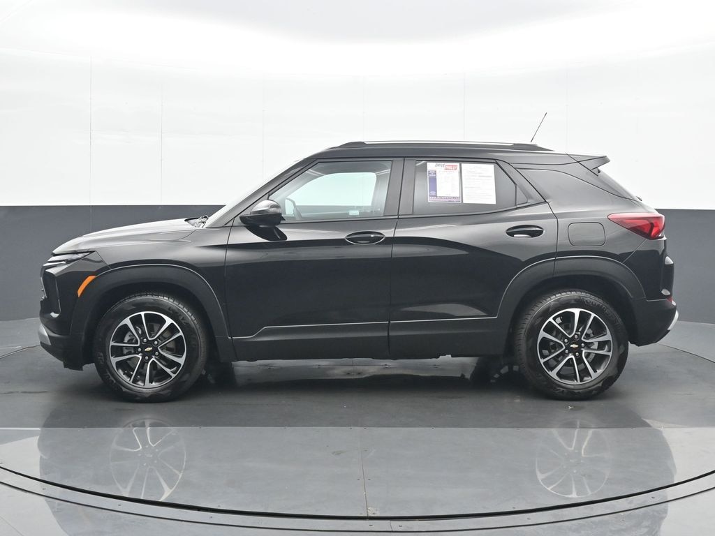 Used 2025 Chevrolet Trailblazer LT SUV