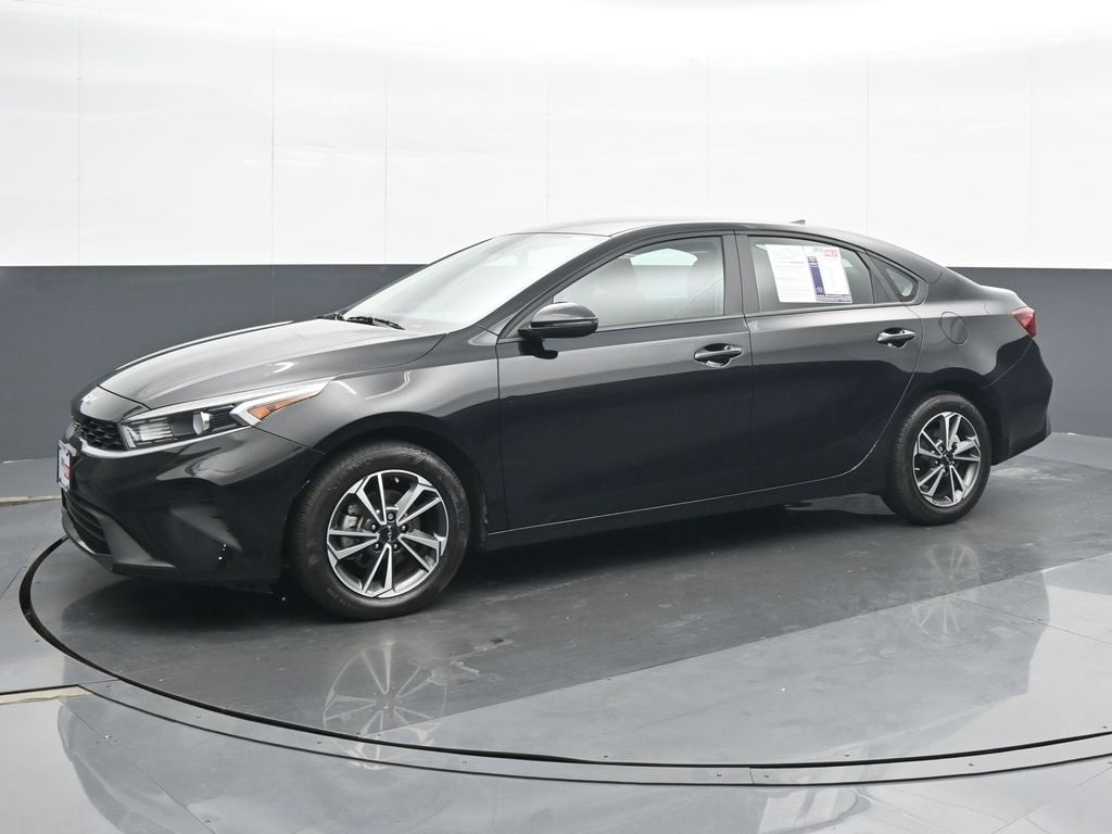 Used 2024 Kia Forte LXS Sedan