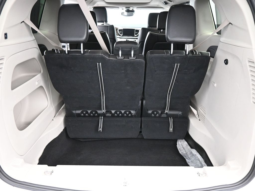 2023 Chrysler Pacifica Limited - Photo 14