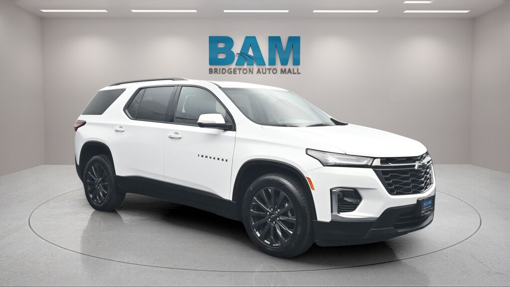 Used 2023 Chevrolet Traverse RS SUV