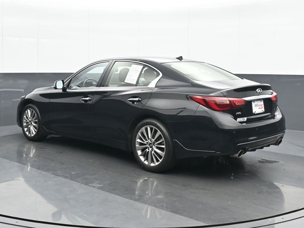 2022 Infiniti Q50 LUXE photo 3