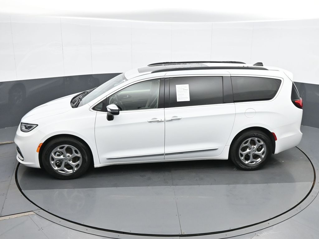 2023 Chrysler Pacifica Limited - Photo 18