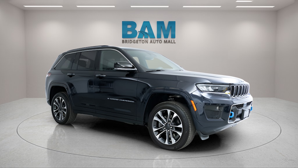 Used 2023 Jeep Grand Cherokee 4xe Overland SUV