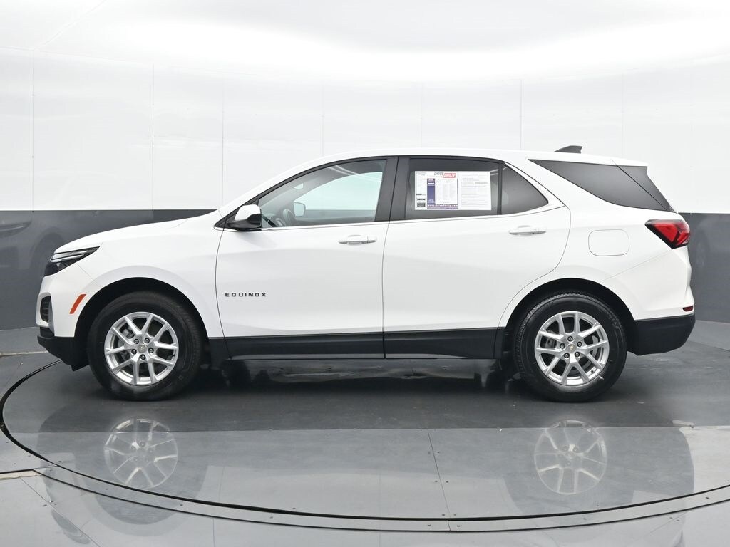 2022 Chevrolet Equinox LT photo 3