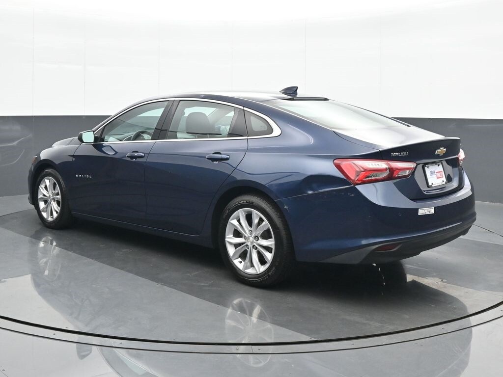 2021 Chevrolet Malibu 1LT photo 3