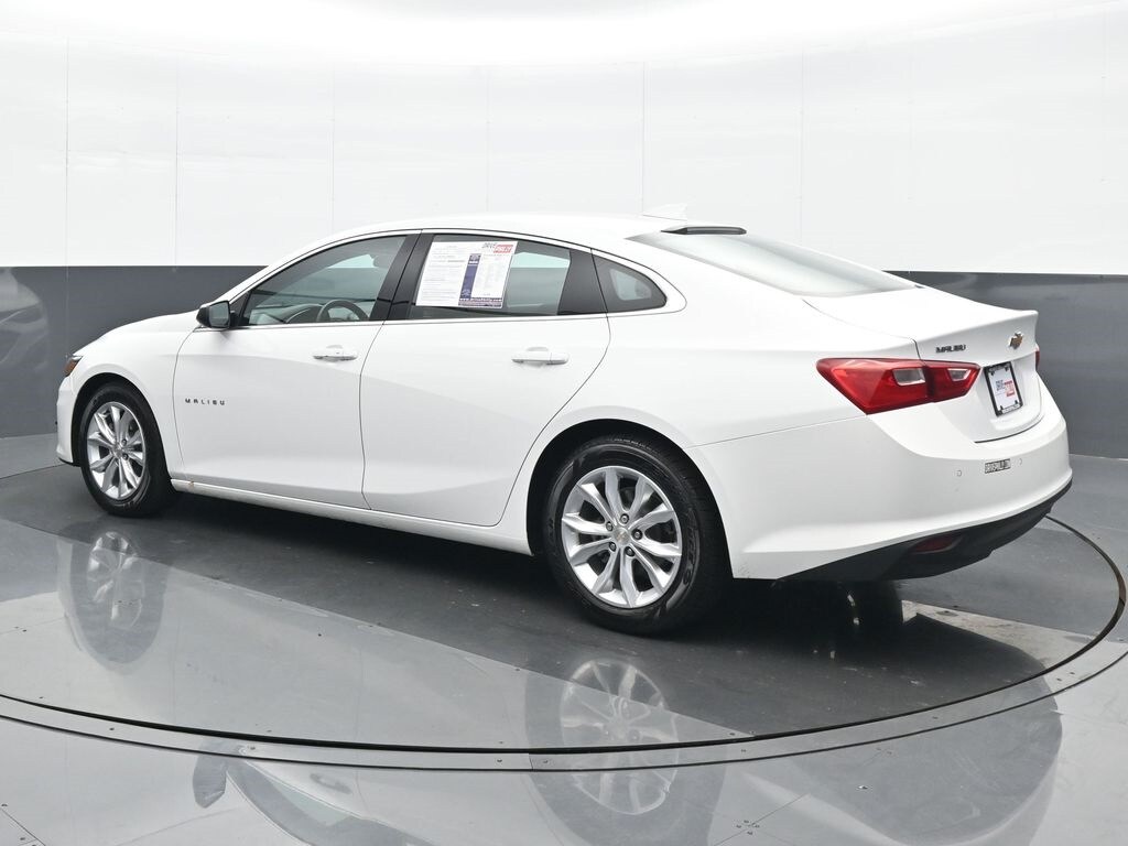 2024 Chevrolet Malibu 1LT photo 3
