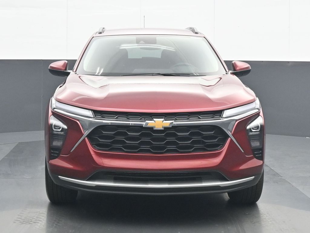 2025 Chevrolet Trax LT's photo