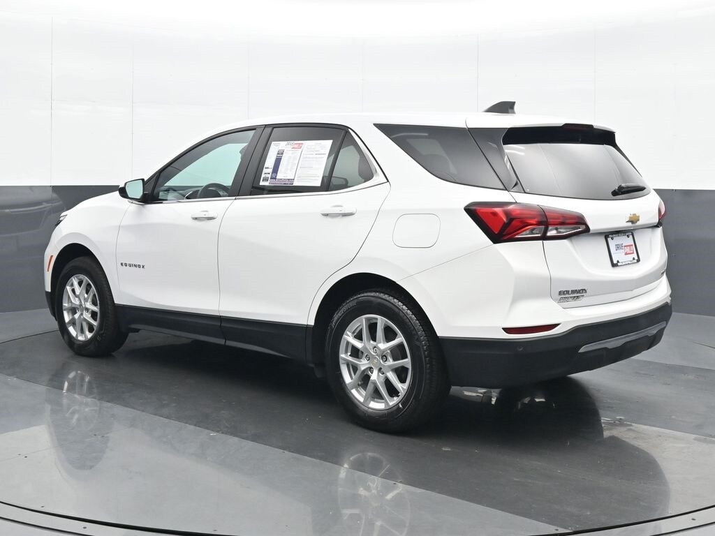 2022 Chevrolet Equinox LT photo 4