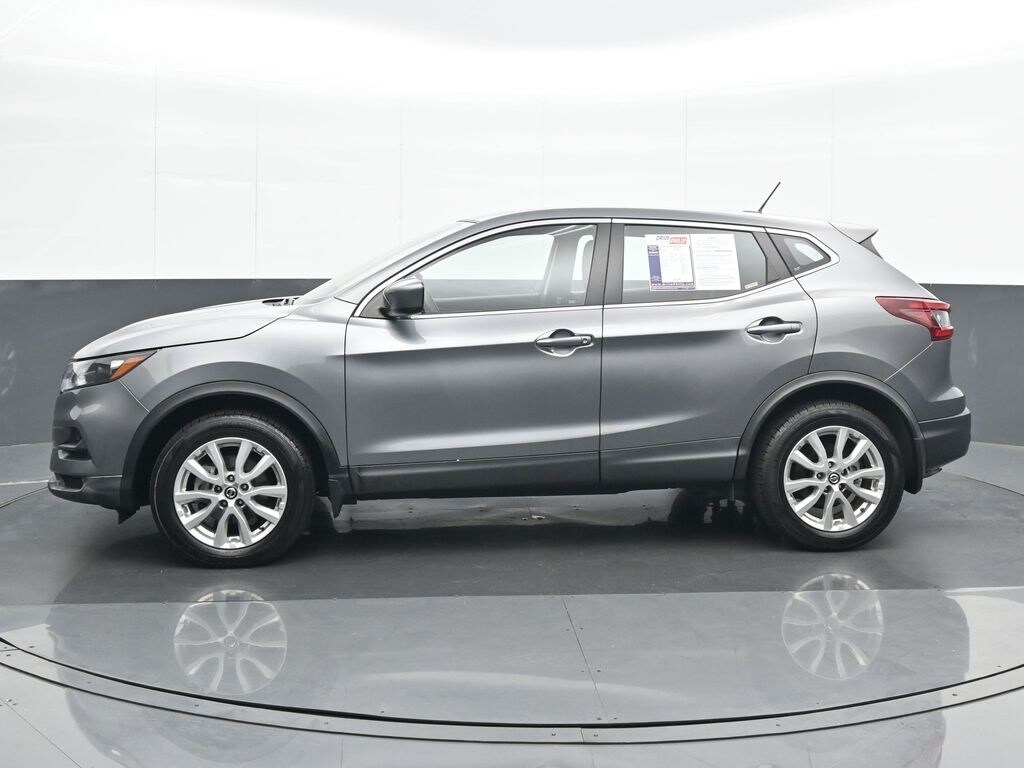 2022 Nissan Rogue Sport S photo 3