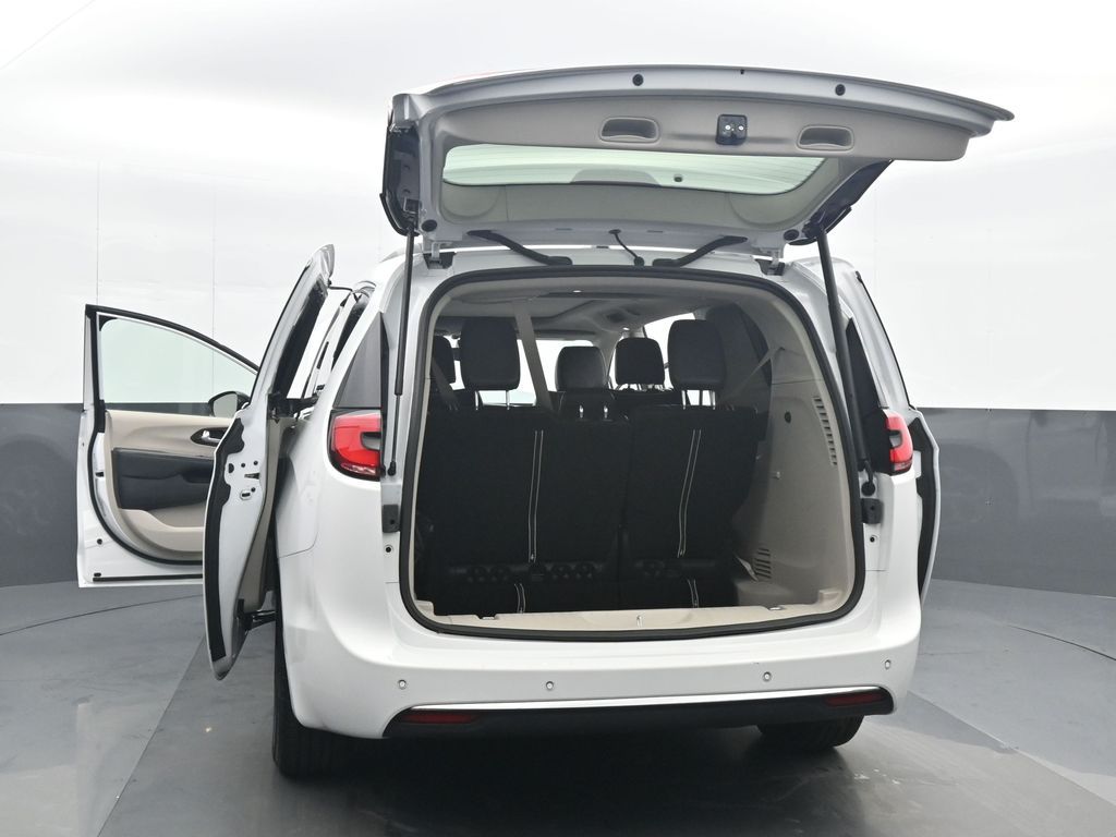 2023 Chrysler Pacifica Limited - Photo 35