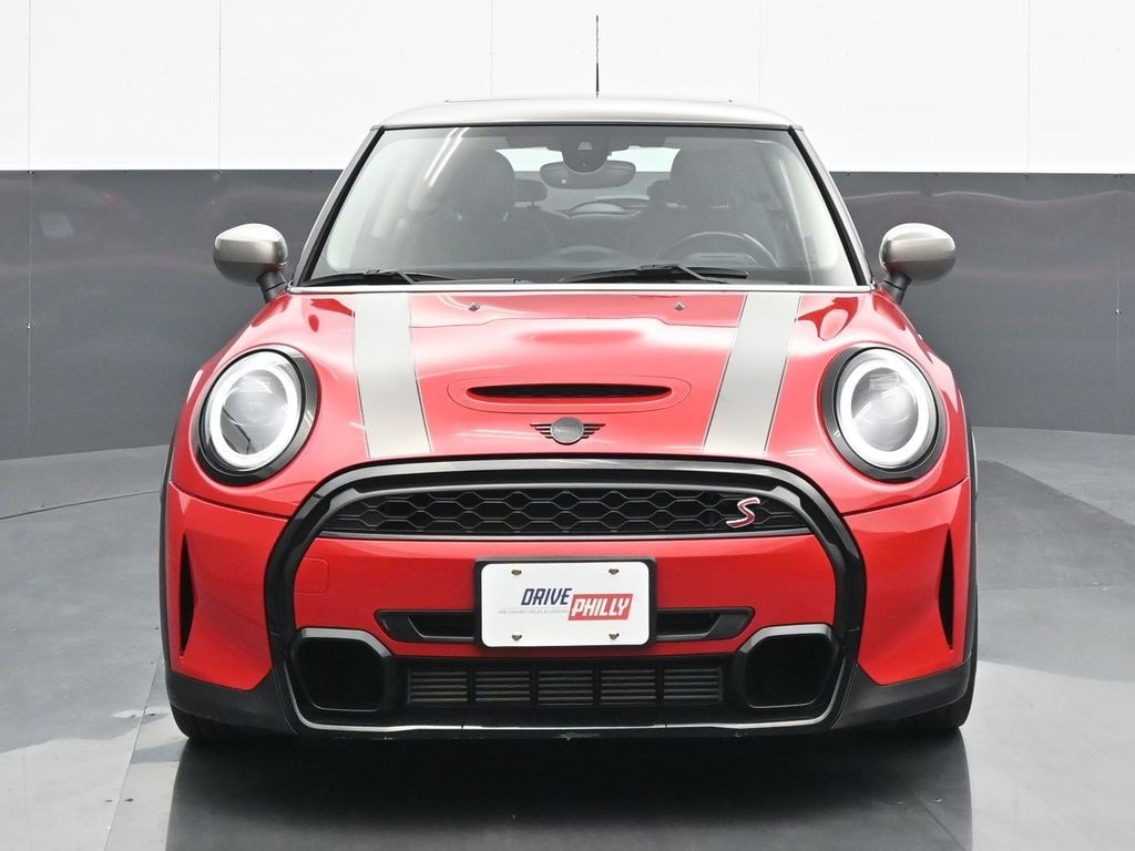 2023 MINI 3 Door S's photo
