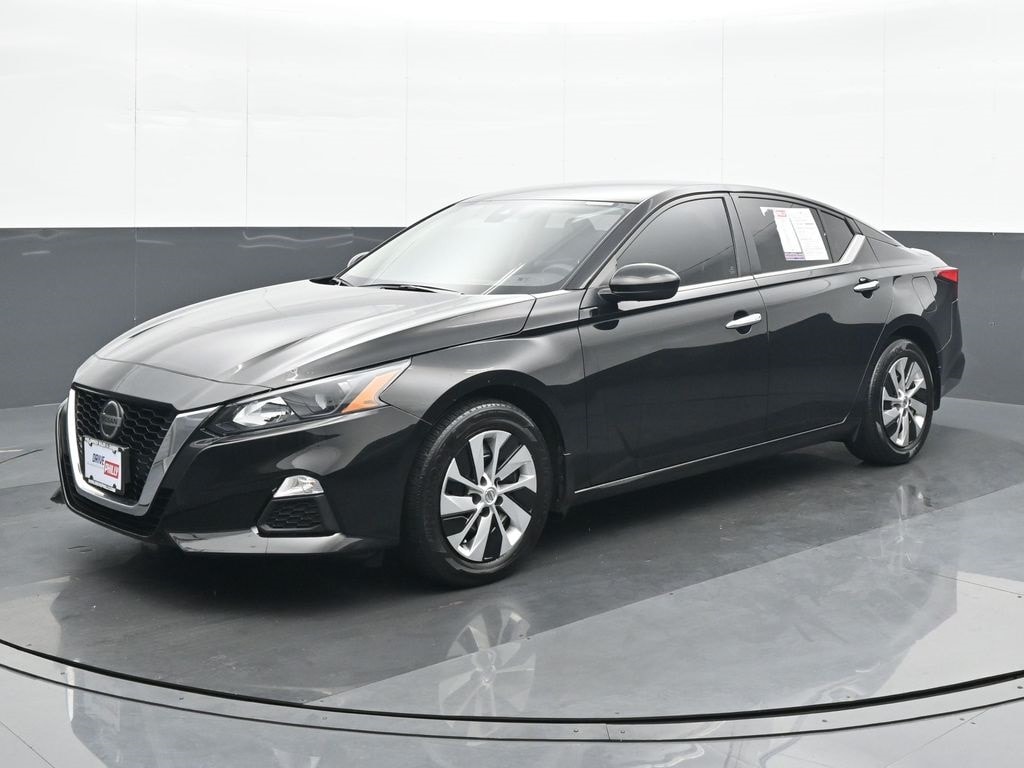 Used 2022 Nissan Altima 2.5 S Sedan