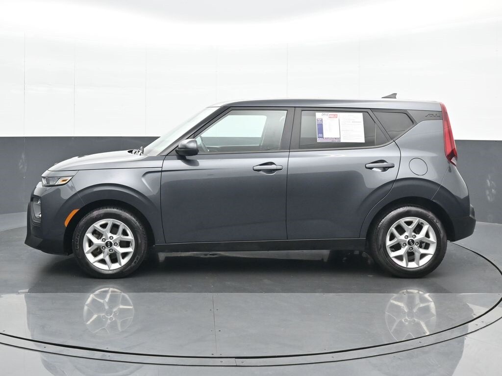 2021 Kia Soul LX S X-Line photo 3