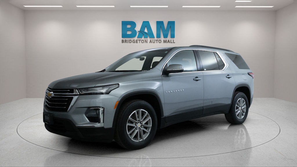 Used 2023 Chevrolet Traverse LT Cloth w/1LT SUV