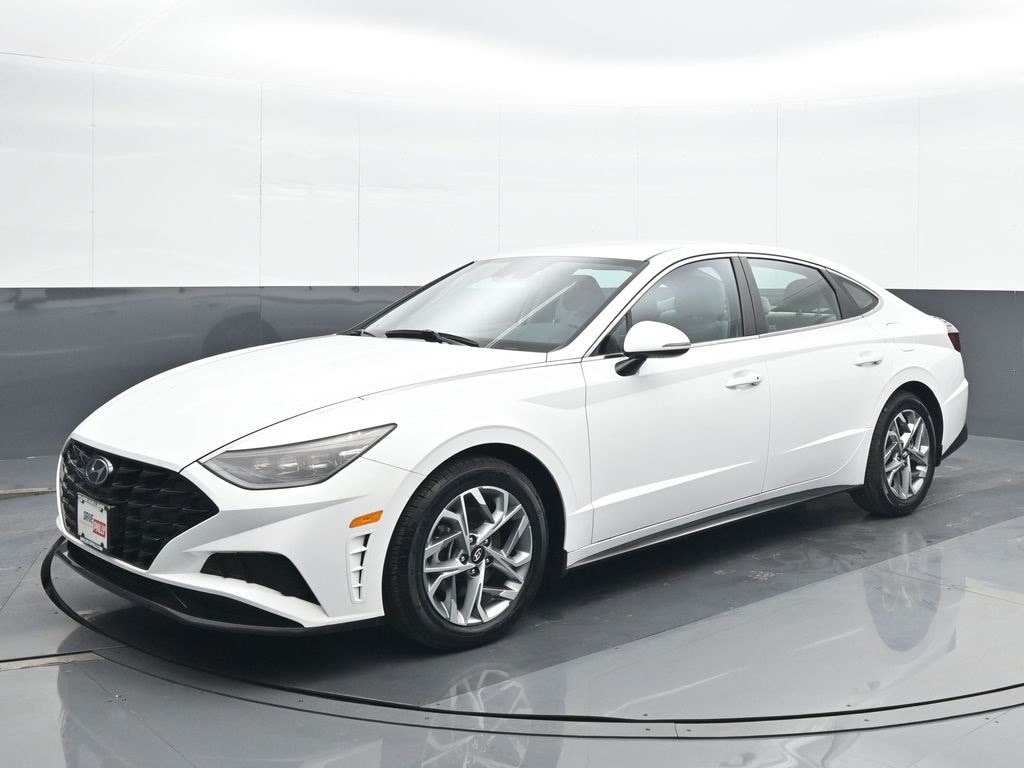 Used 2023 Hyundai Sonata SEL Sedan