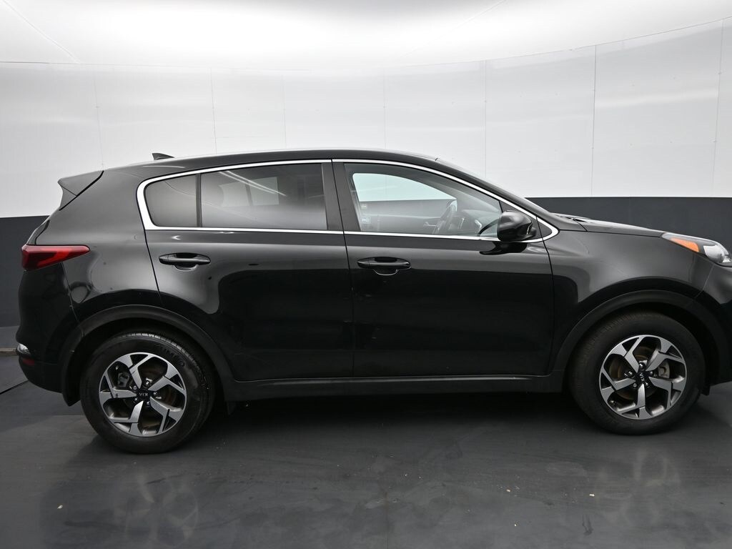 2022 Kia Sportage LX photo 3