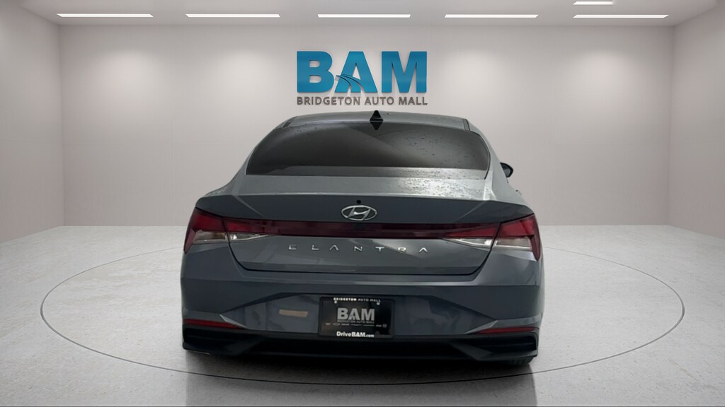 Used 2021 Hyundai Elantra SEL Sedan
