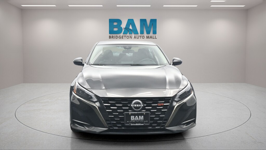 Used 2023 Nissan Altima 2.5 SR Sedan