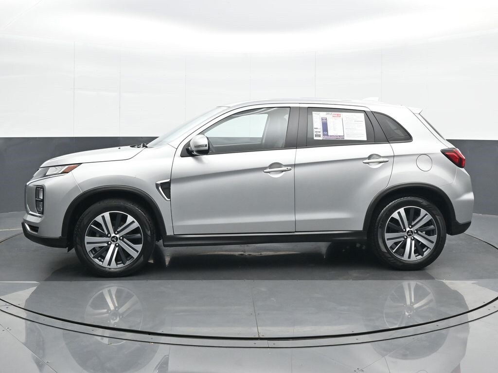 2024 Mitsubishi Outlander Sport ES LE SE photo 3