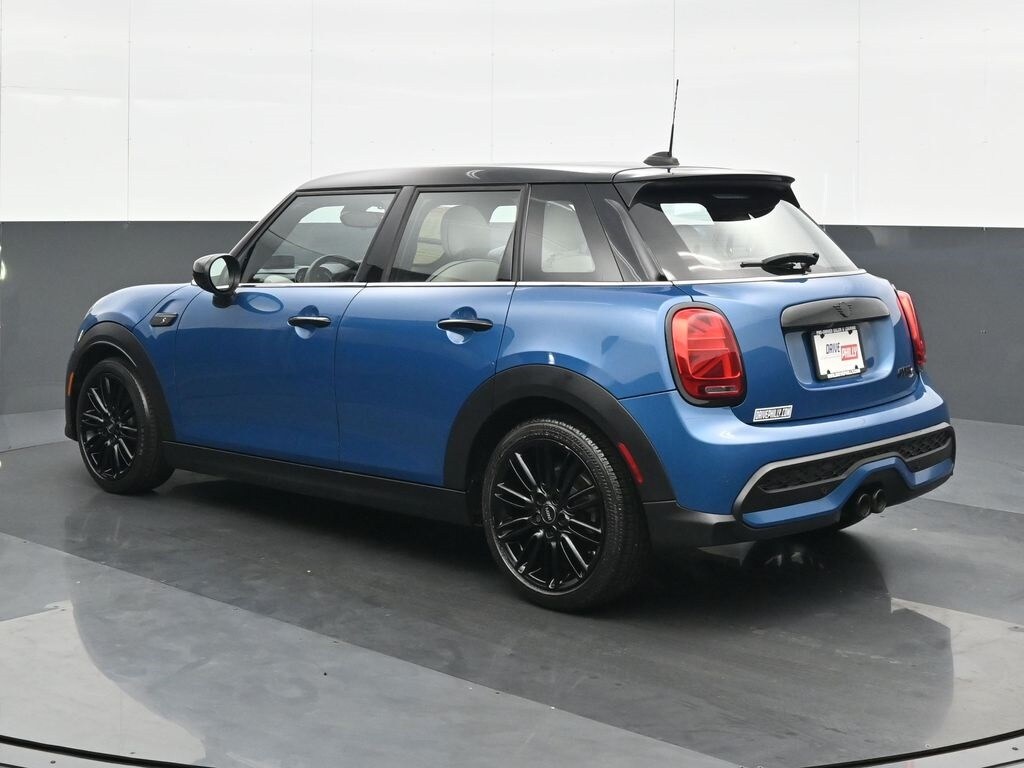 2022 Mini Cooper Hardtop S photo 4