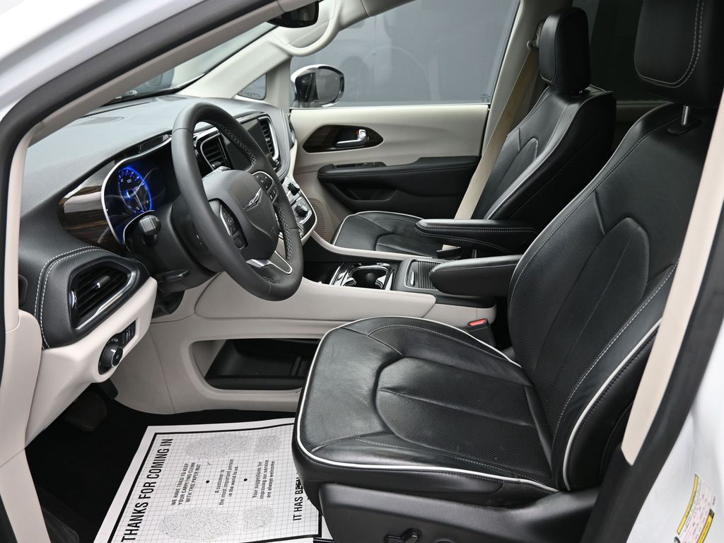 2023 Chrysler Pacifica Limited - Photo 11