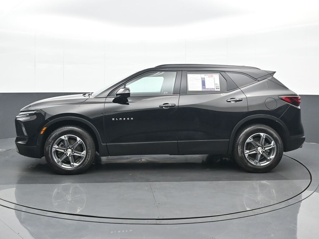 2024 Chevrolet Blazer 2LT photo 2