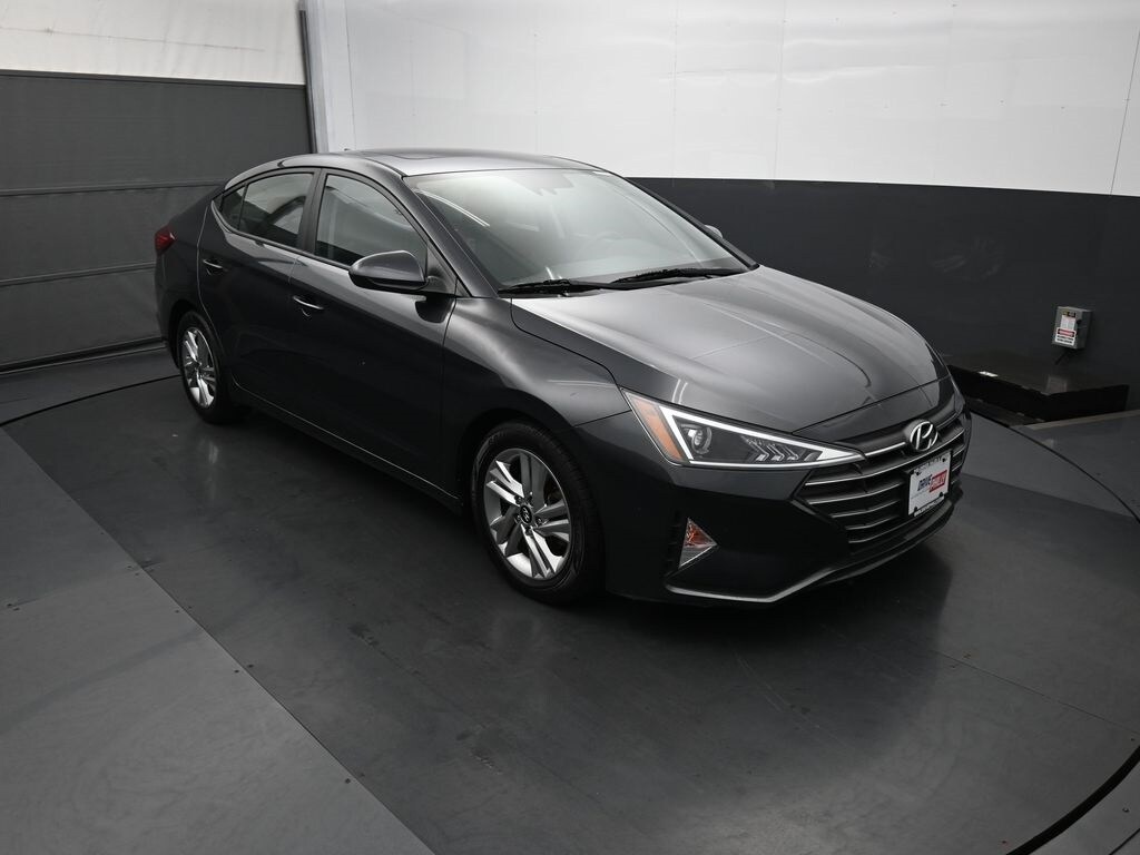 2020 Hyundai Elantra Value Edition photo 4