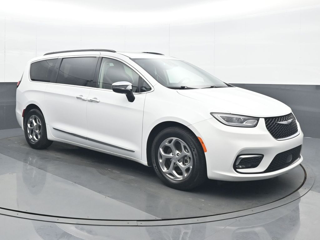 2023 Chrysler Pacifica Limited - Photo 9