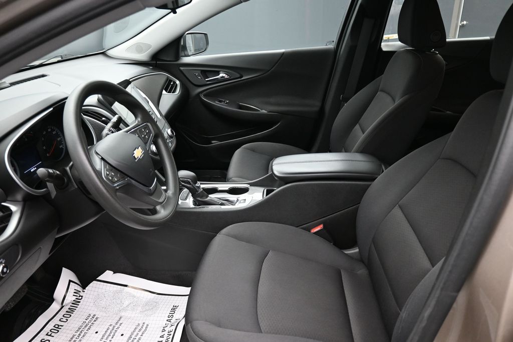 2022 Chevrolet Malibu 1LT - Photo 11