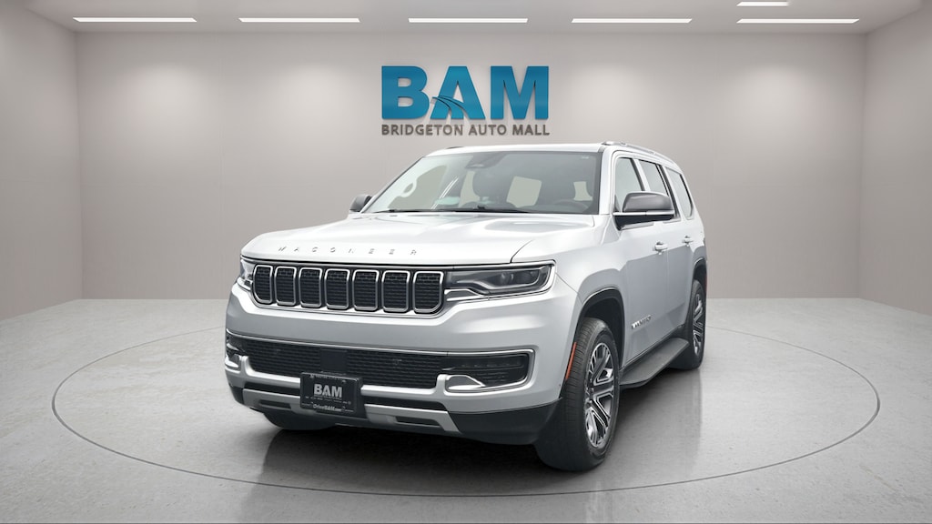 Used 2024 Jeep Wagoneer Series II SUV