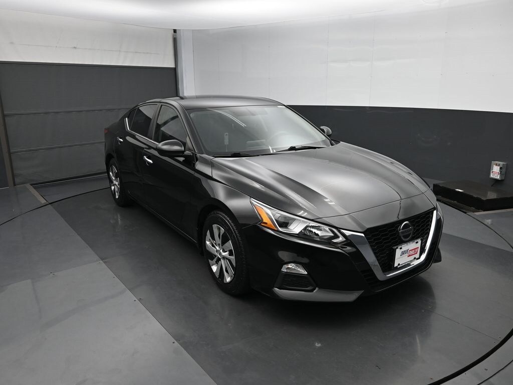 2019 Nissan Altima 2.5 S photo 3