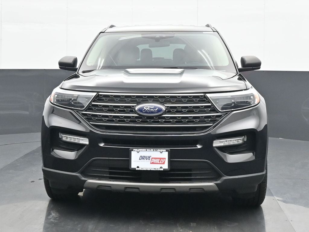 2022 Ford Explorer XLT's photo
