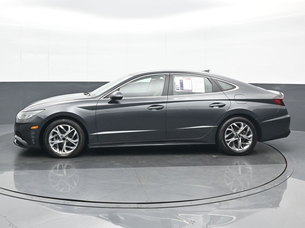 Used 2023 Hyundai Sonata SEL Sedan