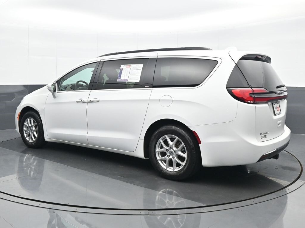 2022 Chrysler Pacifica Touring L photo 4