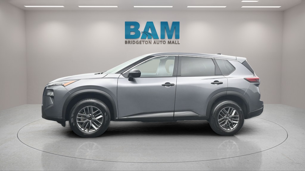Used 2024 Nissan Rogue S SUV