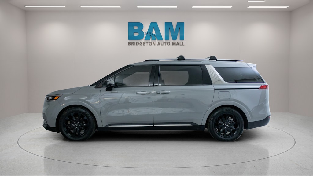 Used 2024 Kia Carnival SX Prestige MPV