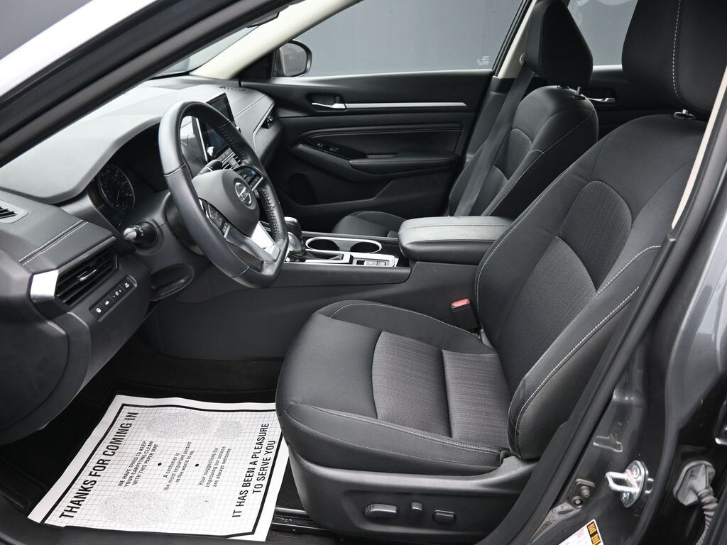 2022 Nissan Altima 2.5 SV photo 3