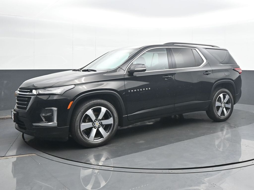 Used 2023 Chevrolet Traverse LT Leather SUV