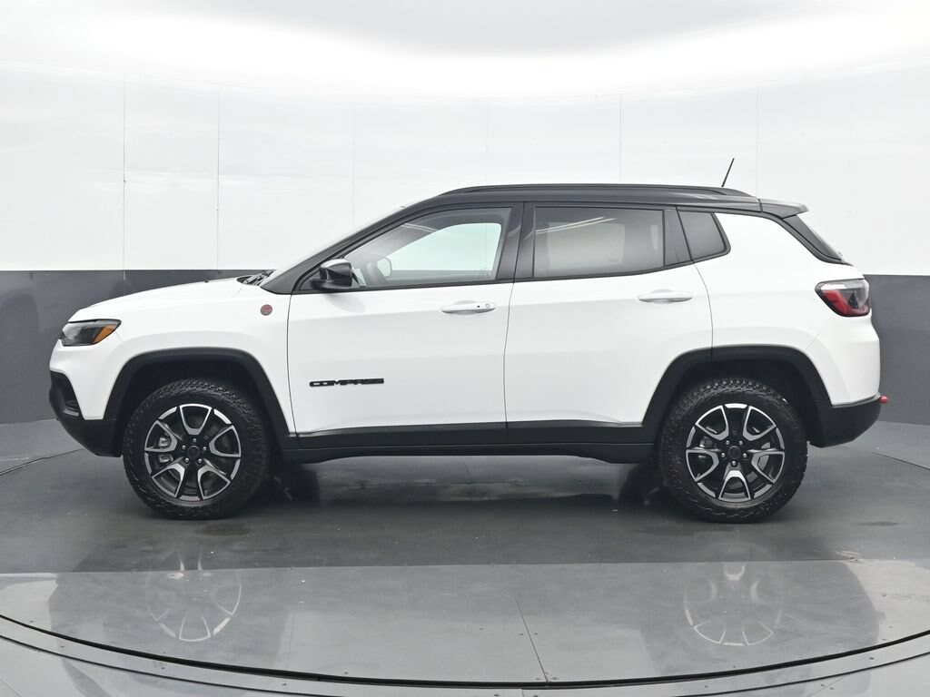 Used 2026 Jeep Compass Trailhawk SUV