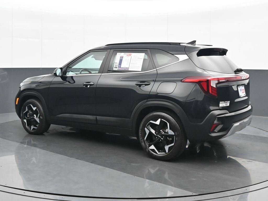 2024 Kia Seltos EX photo 3