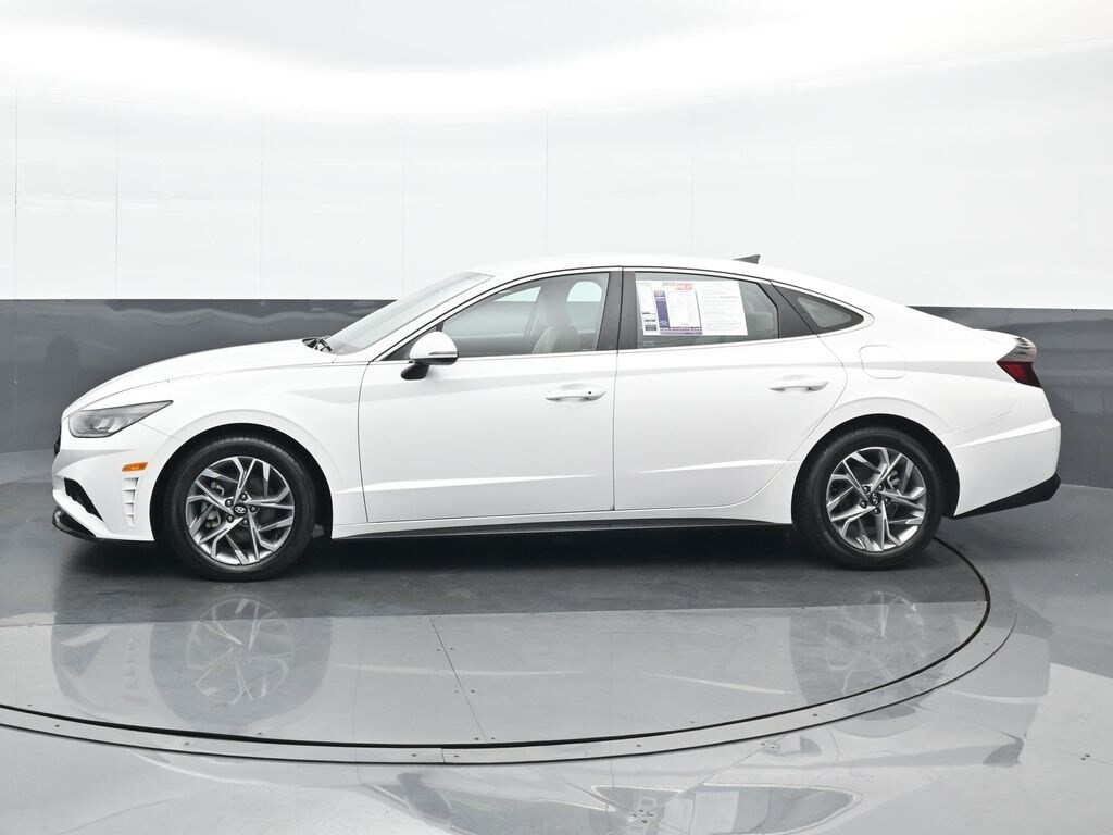 2023 Hyundai Sonata SEL photo 3