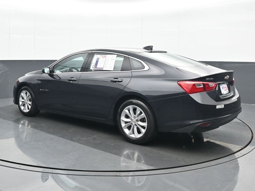 2023 Chevrolet Malibu 1LT photo 3