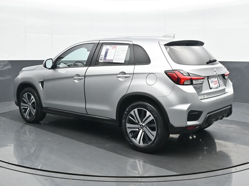 2024 Mitsubishi Outlander Sport ES LE SE photo 4